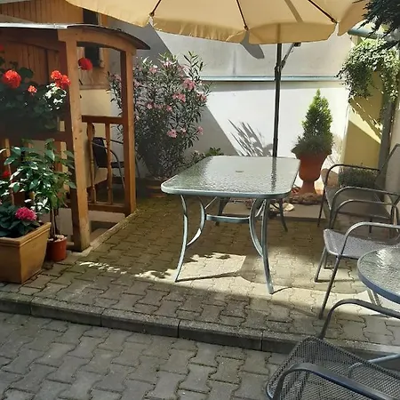 U Pani Malirky Apartment